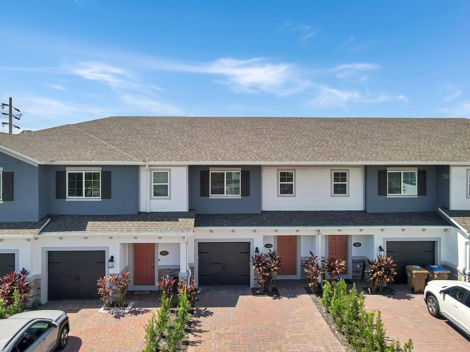 TOWNS AT NARCOOSSEE COMMONS - Residential