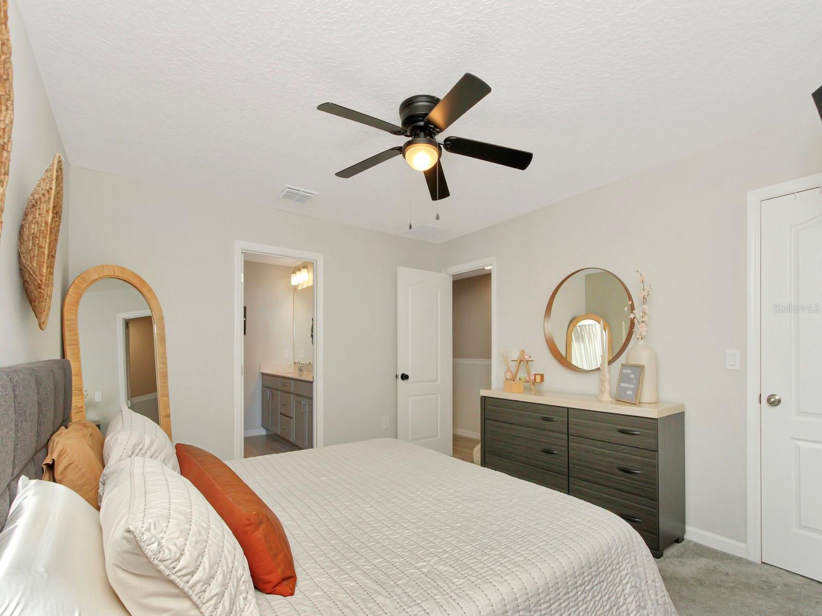 TOWNS AT NARCOOSSEE COMMONS - Residential