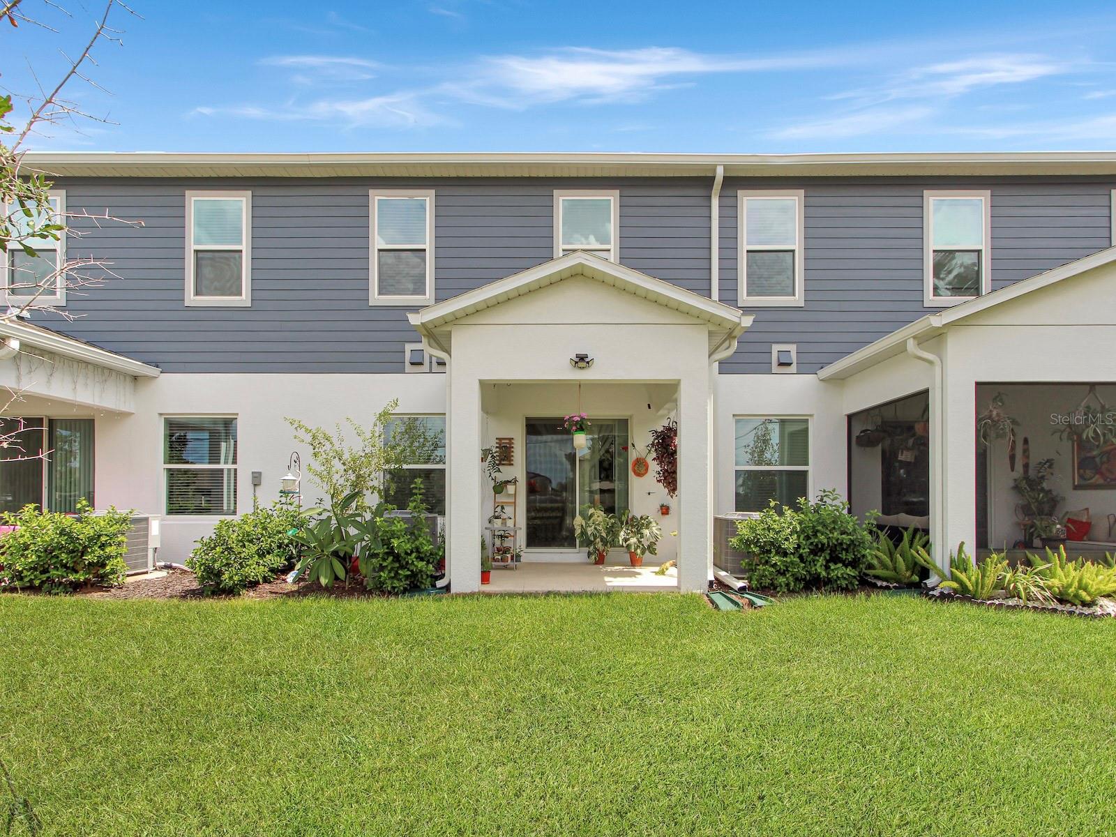 TOWNS AT NARCOOSSEE COMMONS - Residential