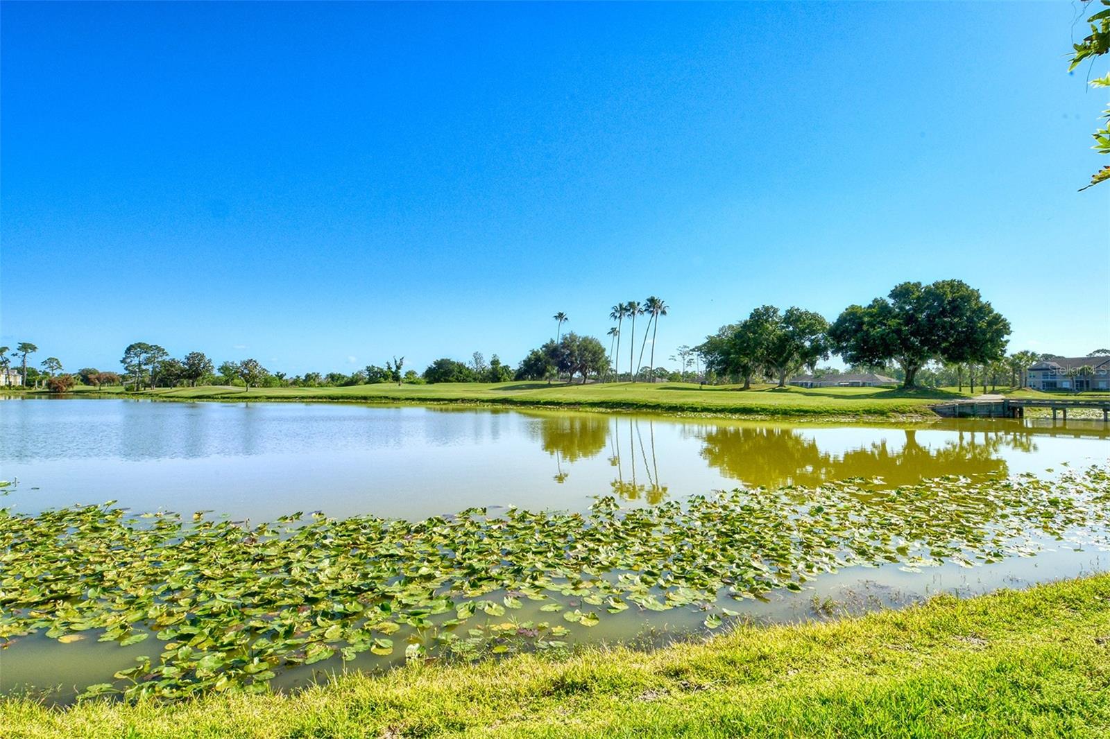 HERITAGE OAKS GOLF & COUNTRY CLUB - Residential