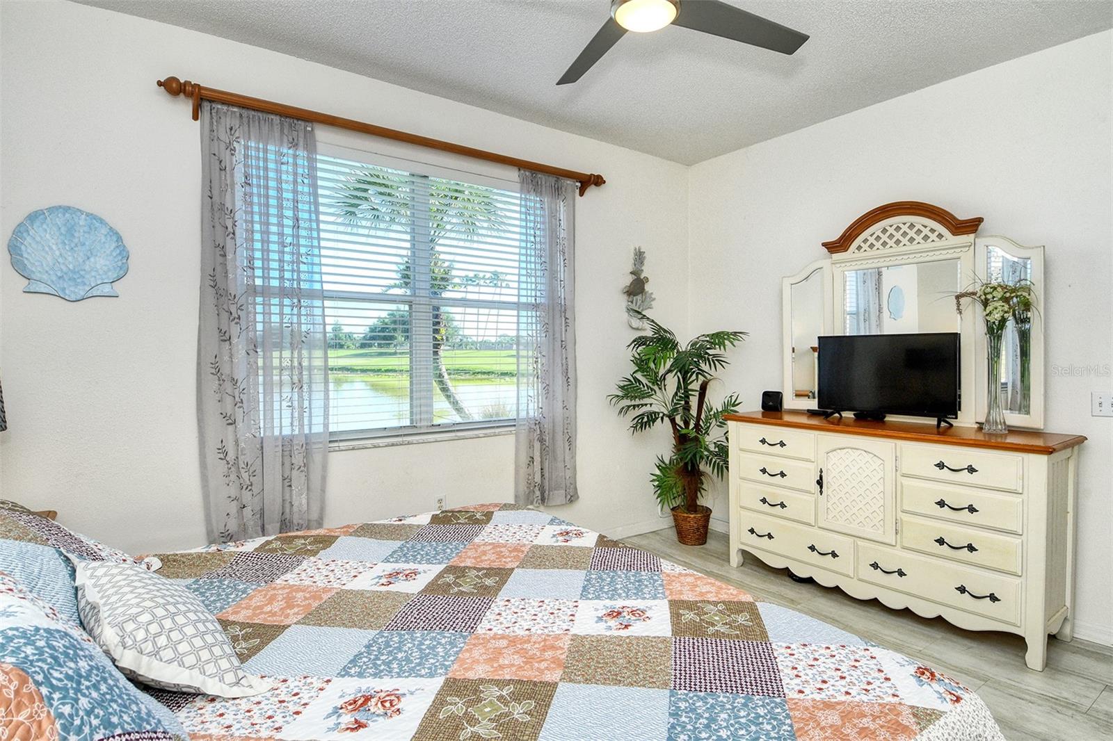 HERITAGE OAKS GOLF & COUNTRY CLUB - Residential