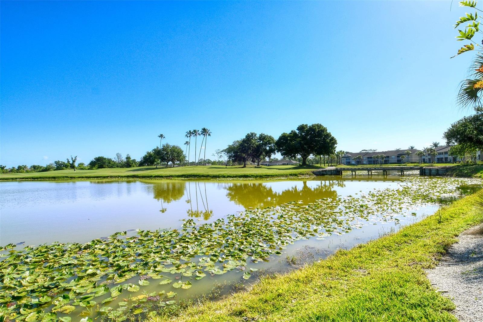 HERITAGE OAKS GOLF & COUNTRY CLUB - Residential