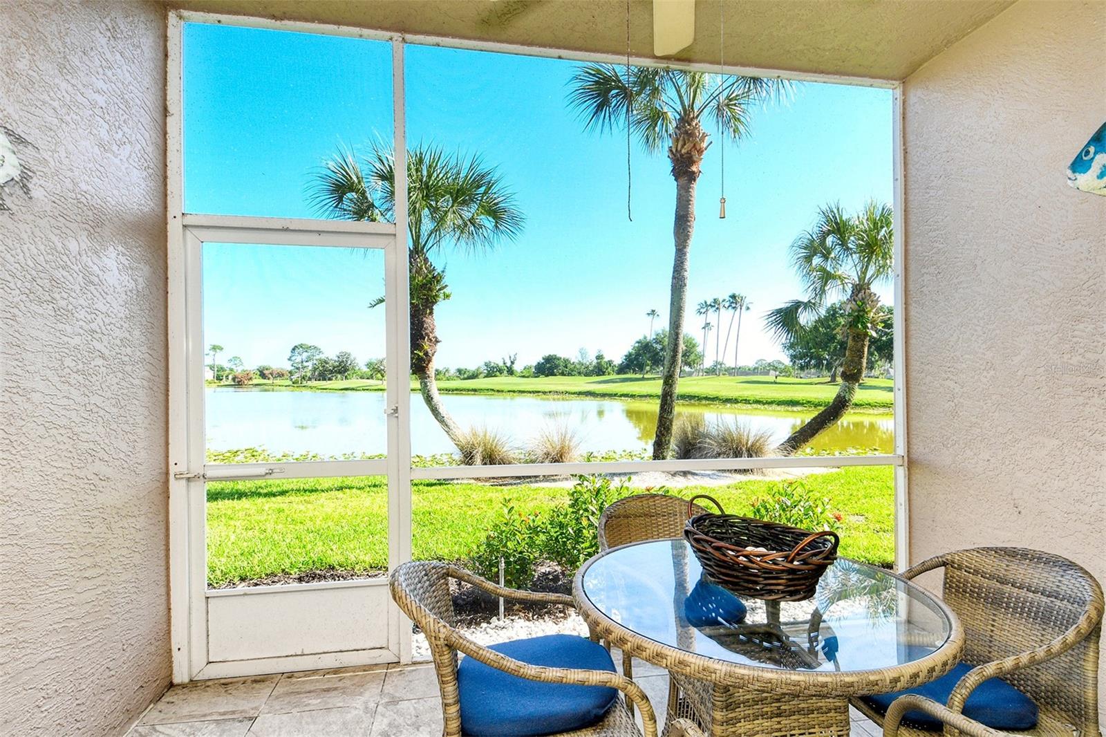 HERITAGE OAKS GOLF & COUNTRY CLUB - Residential