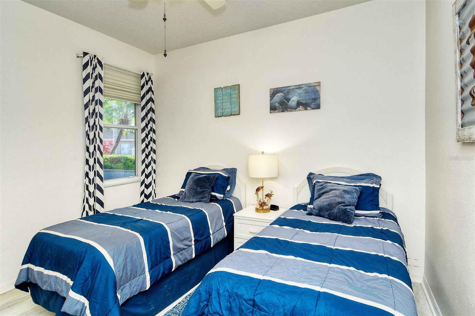 HERITAGE OAKS GOLF & COUNTRY CLUB - Residential