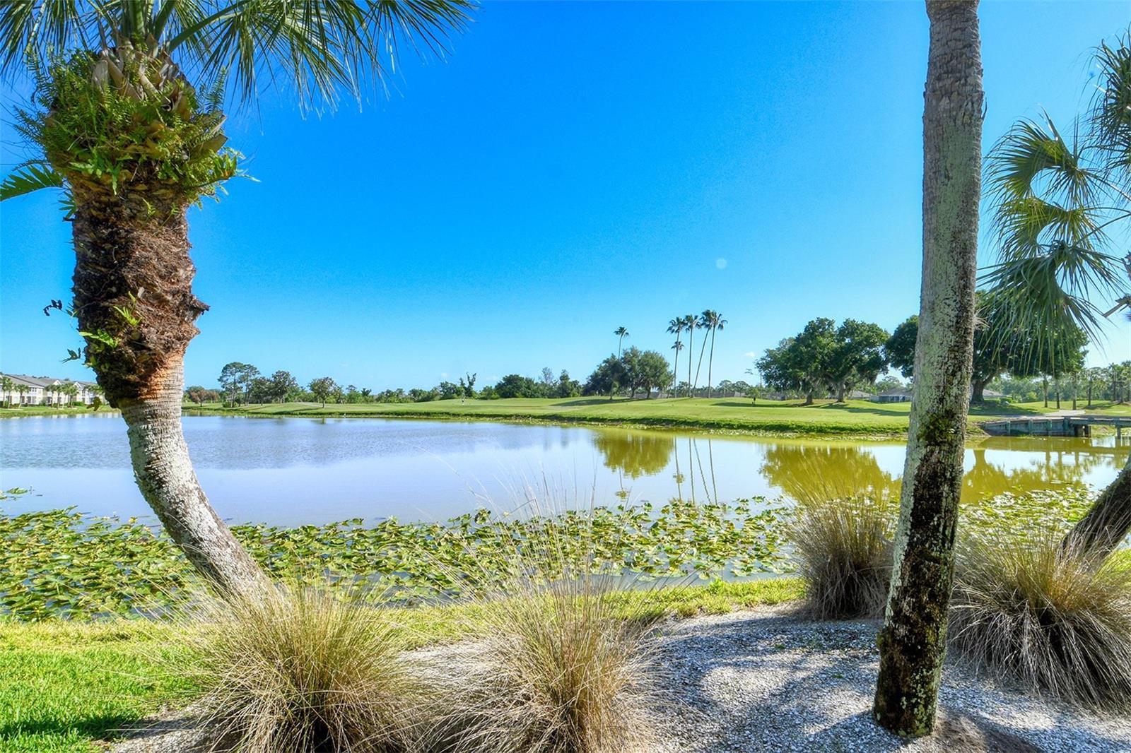 HERITAGE OAKS GOLF & COUNTRY CLUB - Residential