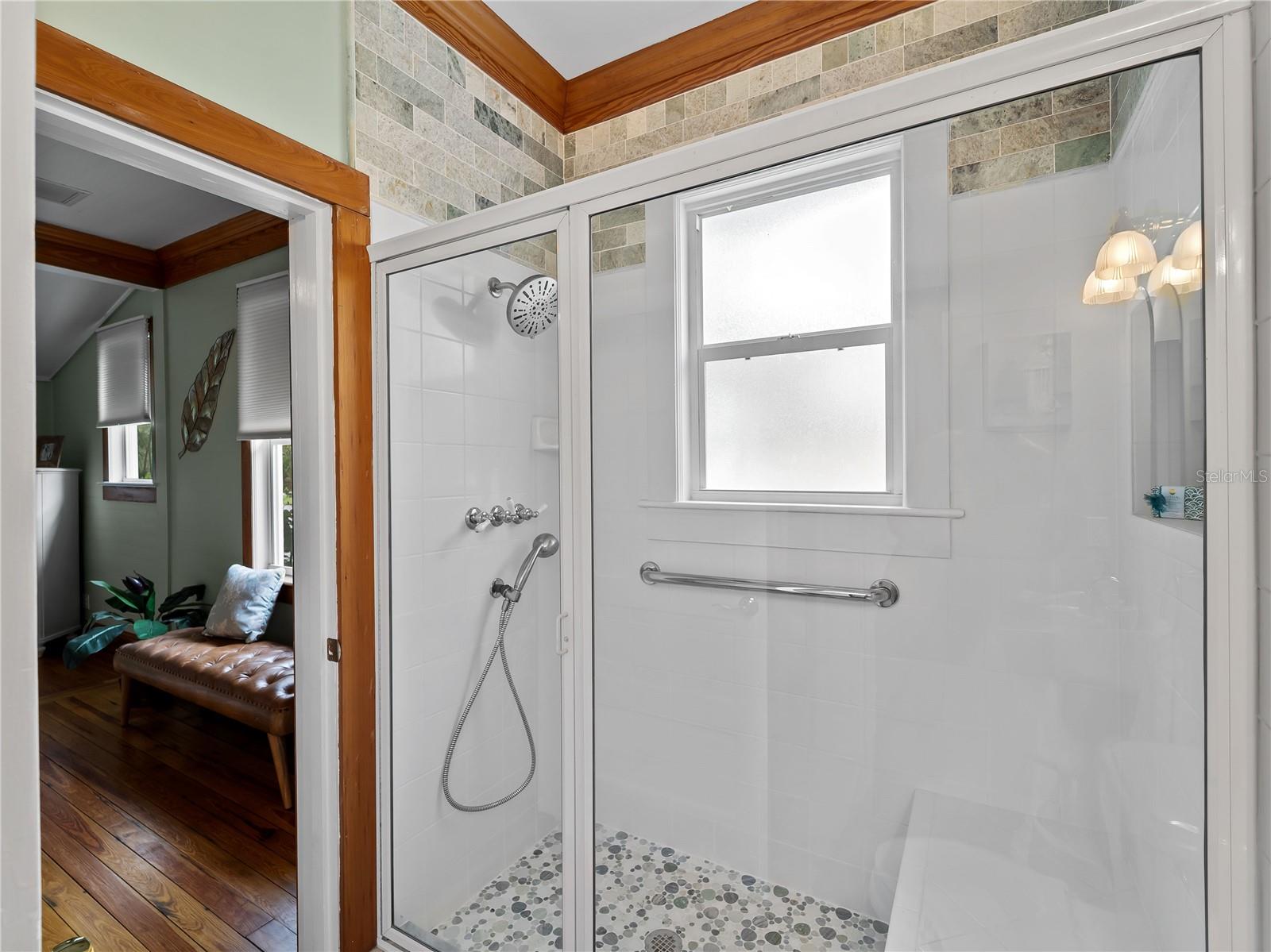 EAGLE POINT CLUB THE - Residential