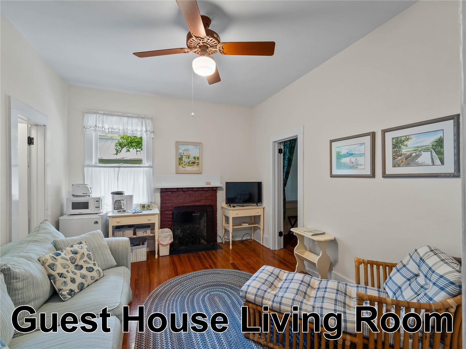 EAGLE POINT CLUB THE - Residential