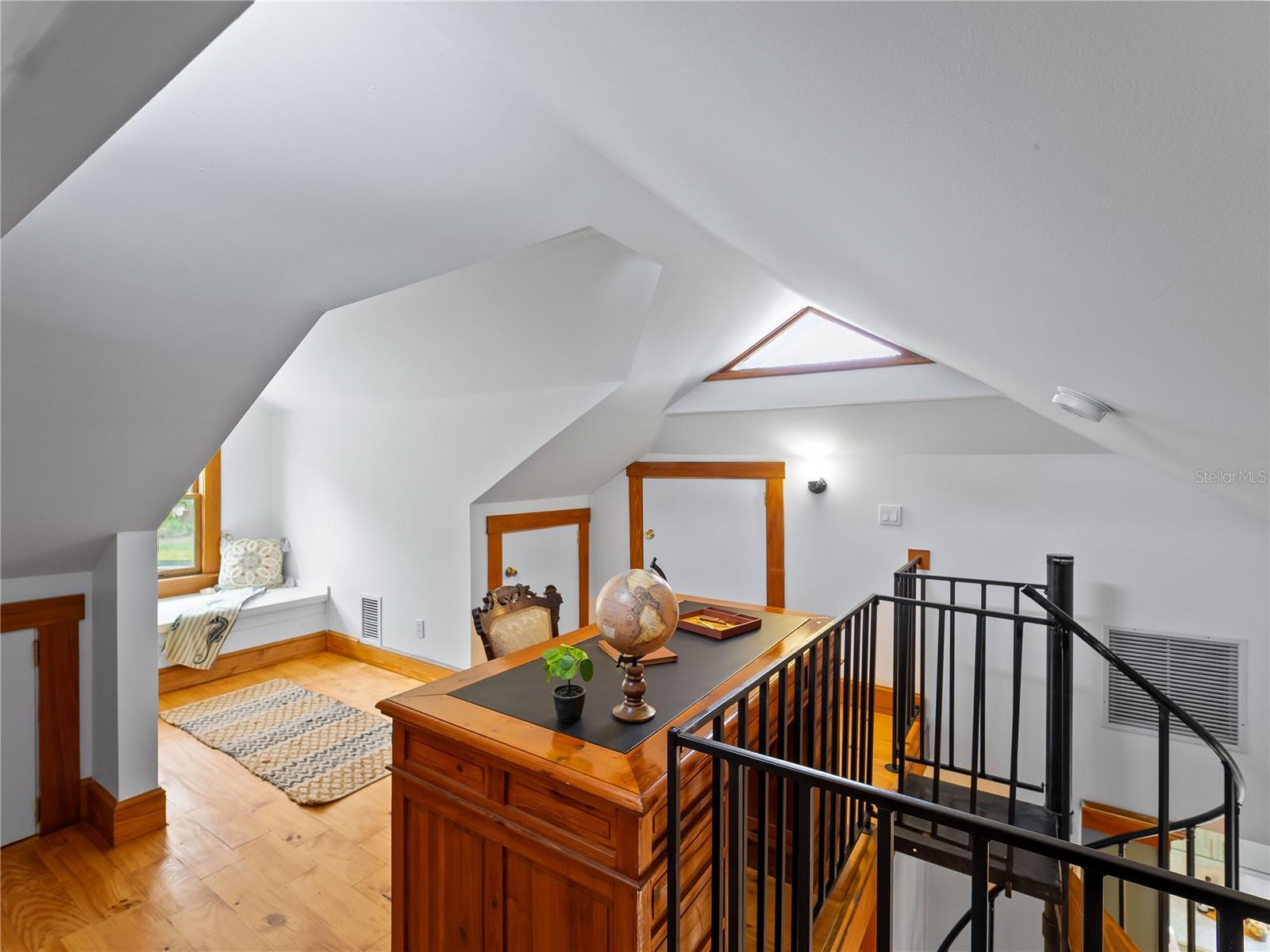 EAGLE POINT CLUB THE - Residential