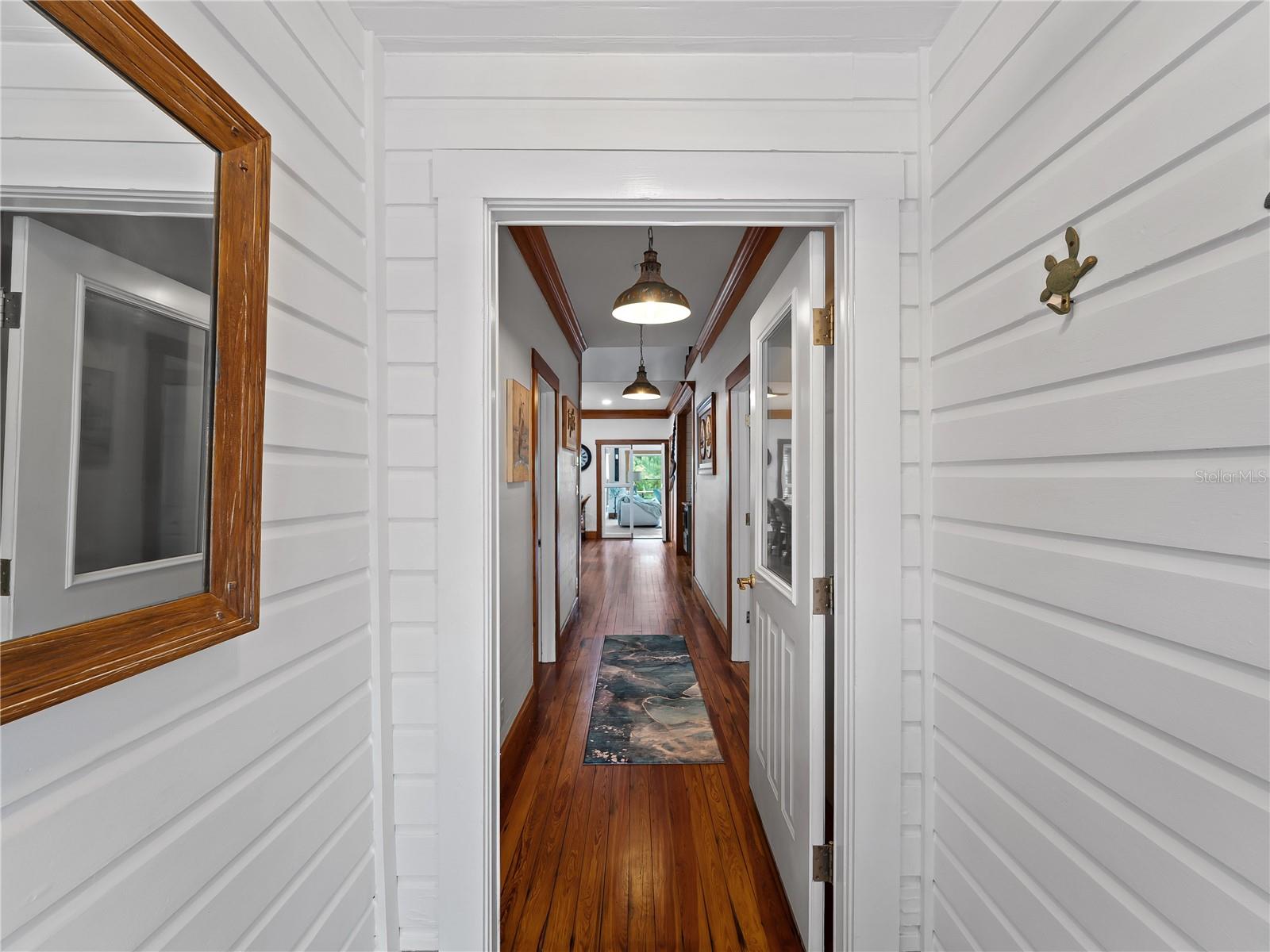 EAGLE POINT CLUB THE - Residential