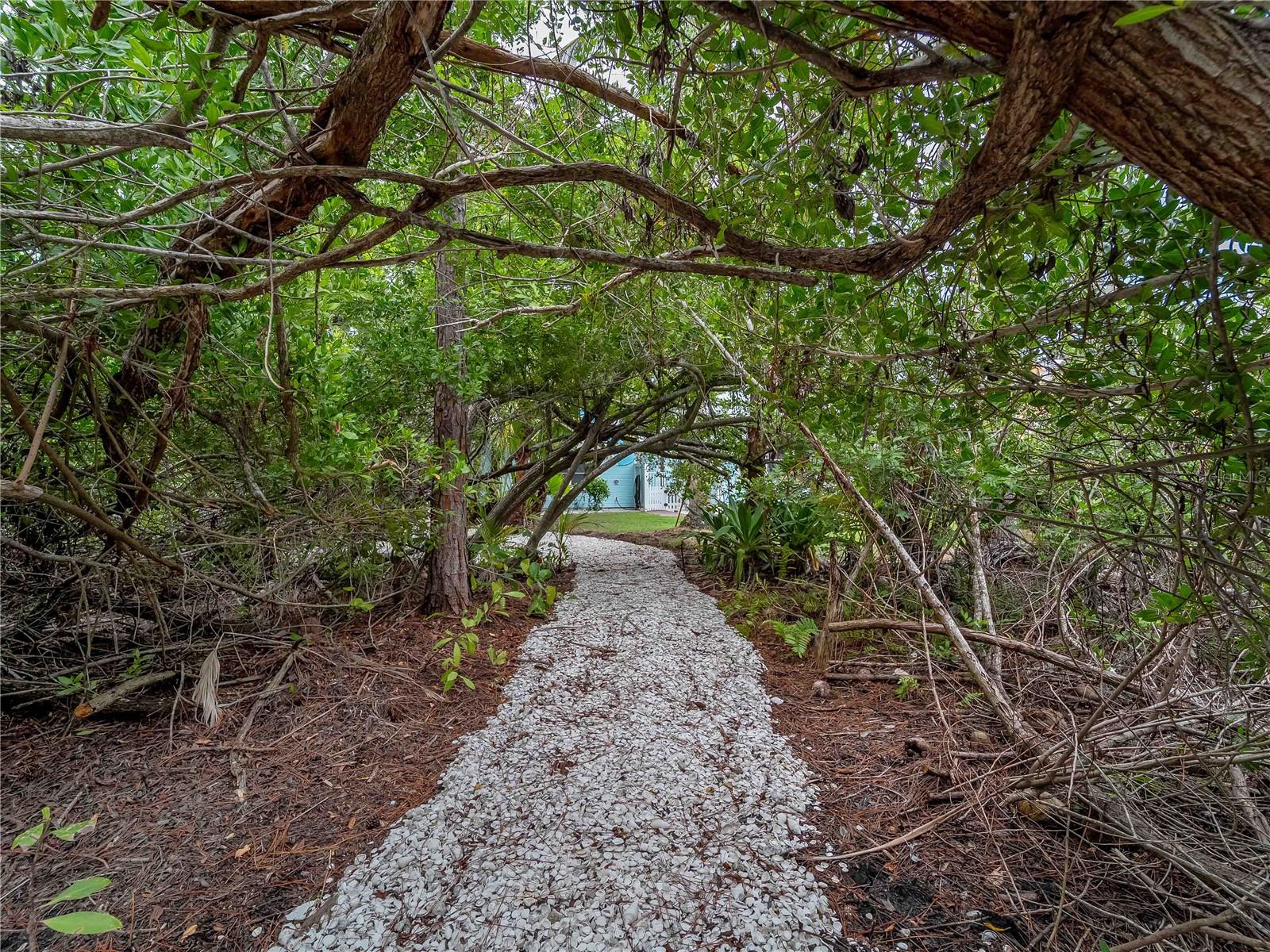 EAGLE POINT CLUB THE - Residential