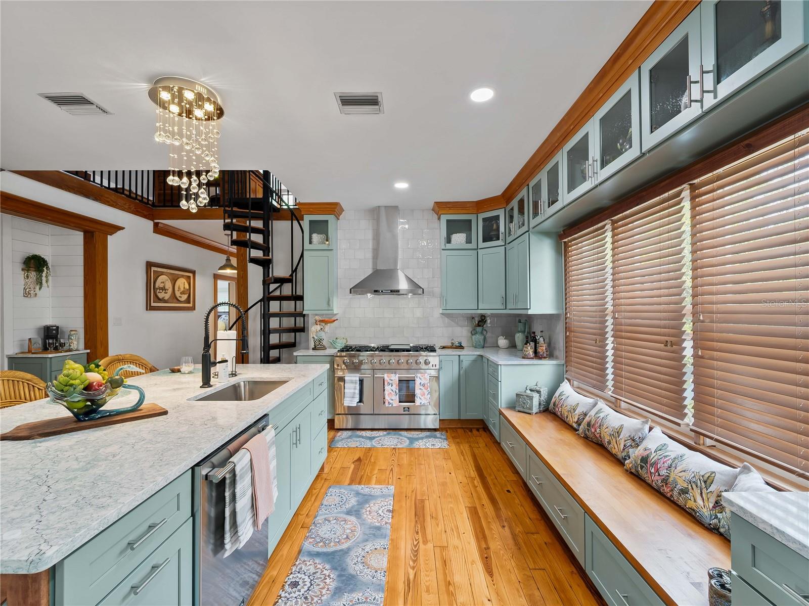 EAGLE POINT CLUB THE - Residential