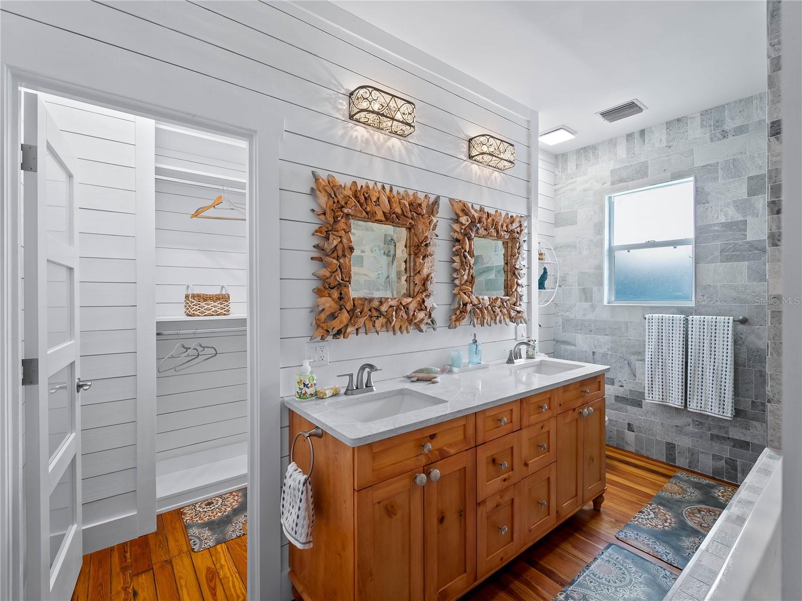 EAGLE POINT CLUB THE - Residential