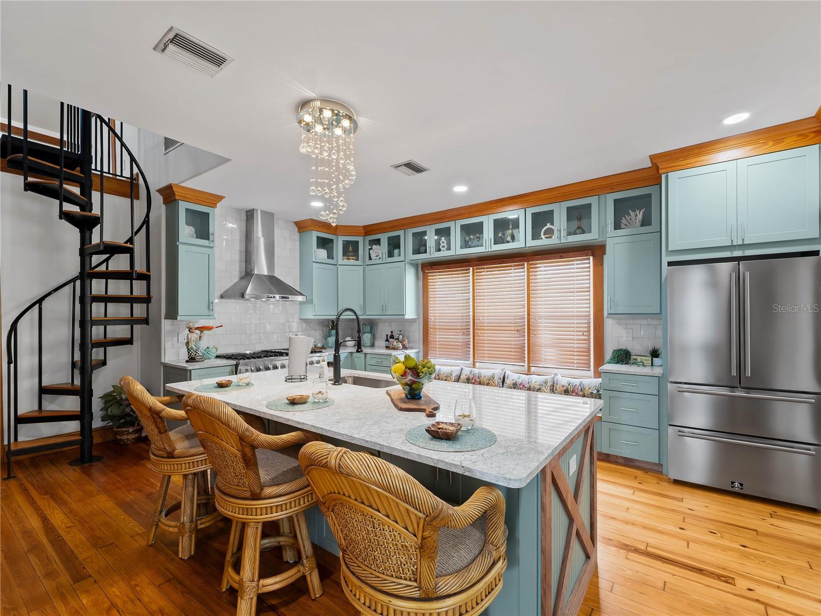 EAGLE POINT CLUB THE - Residential