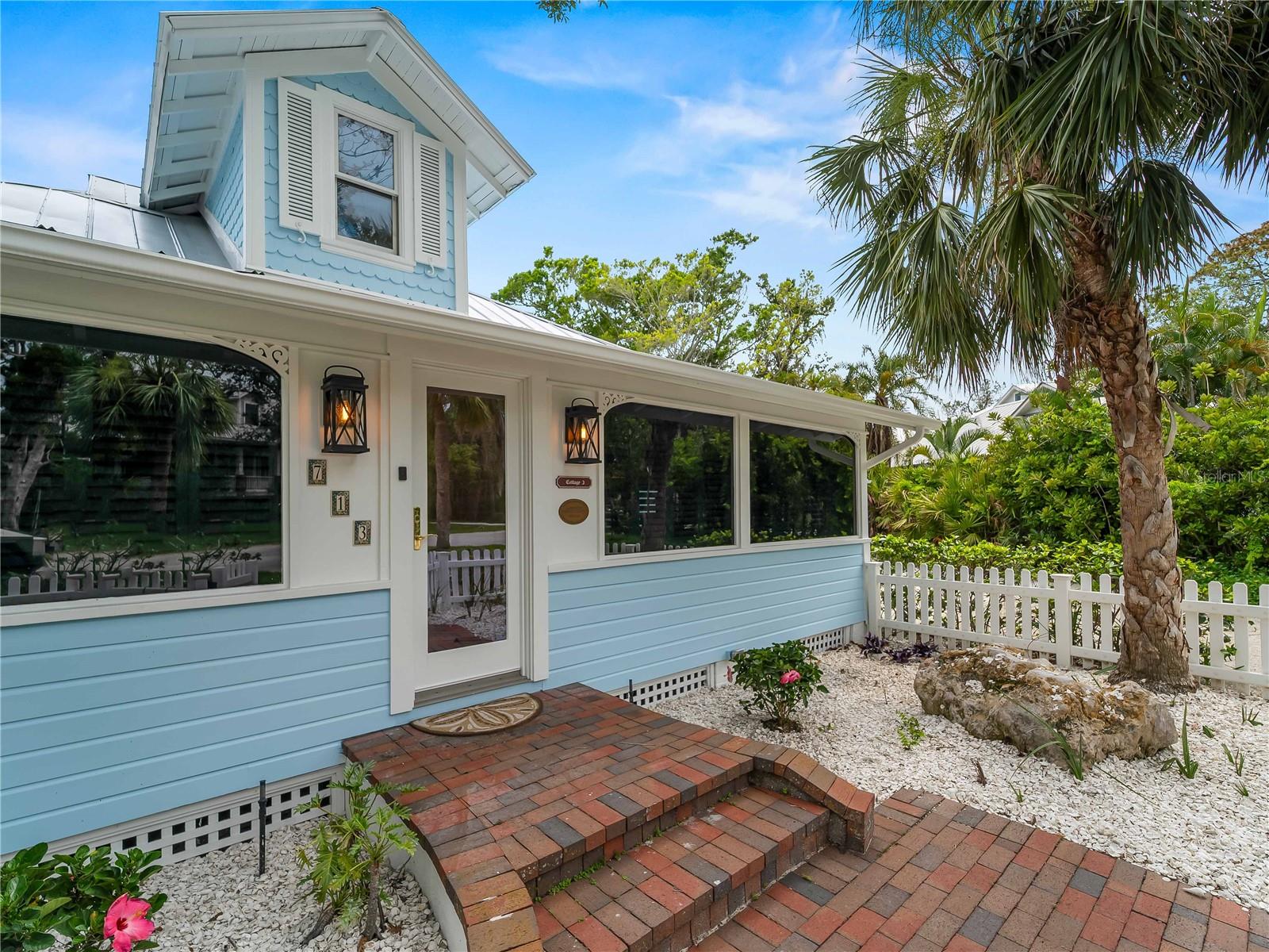 713 EAGLE POINT DRIVE