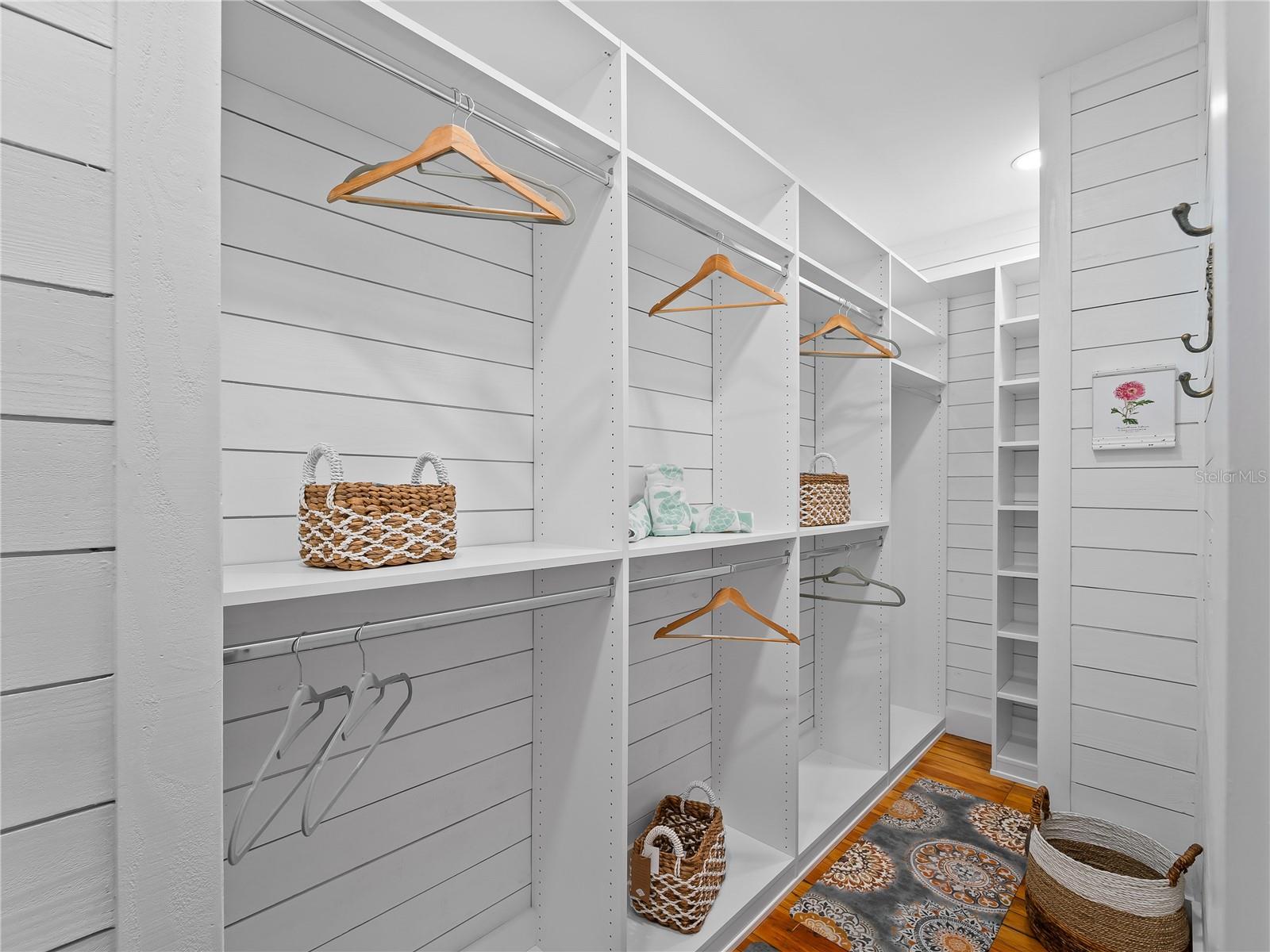 EAGLE POINT CLUB THE - Residential