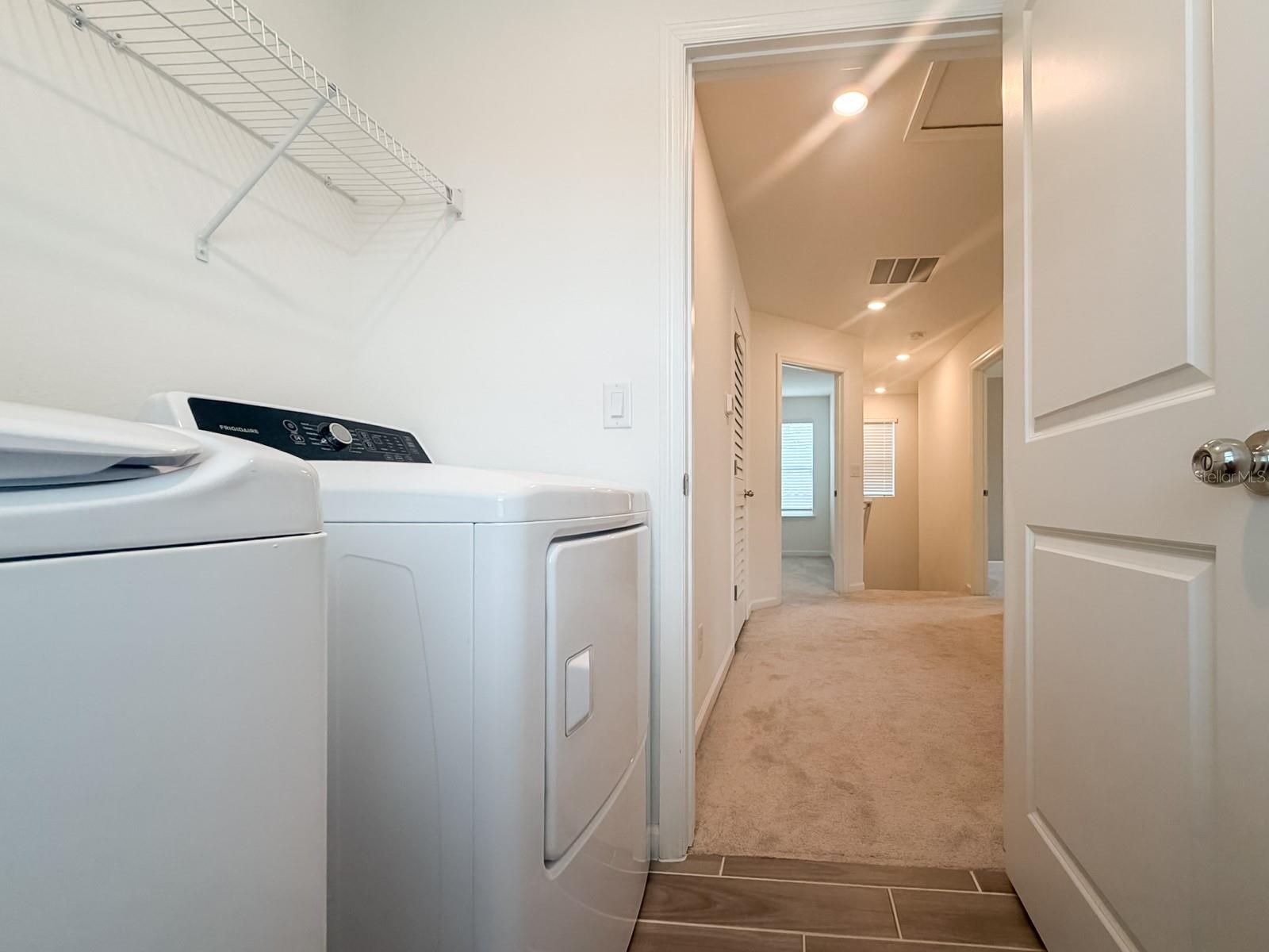 TARA LANE PB 37 PG 93 - Residential