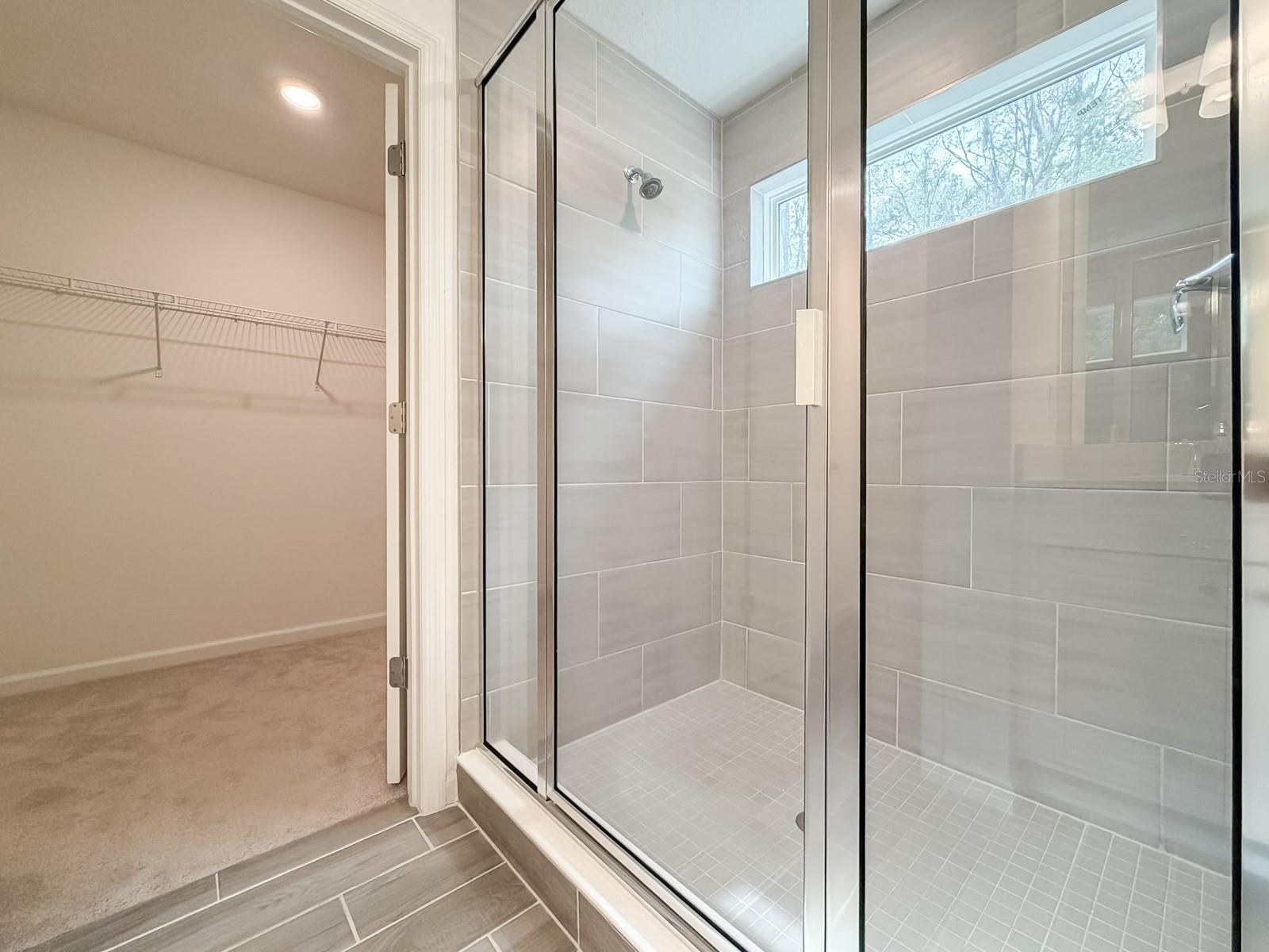 TARA LANE PB 37 PG 93 - Residential