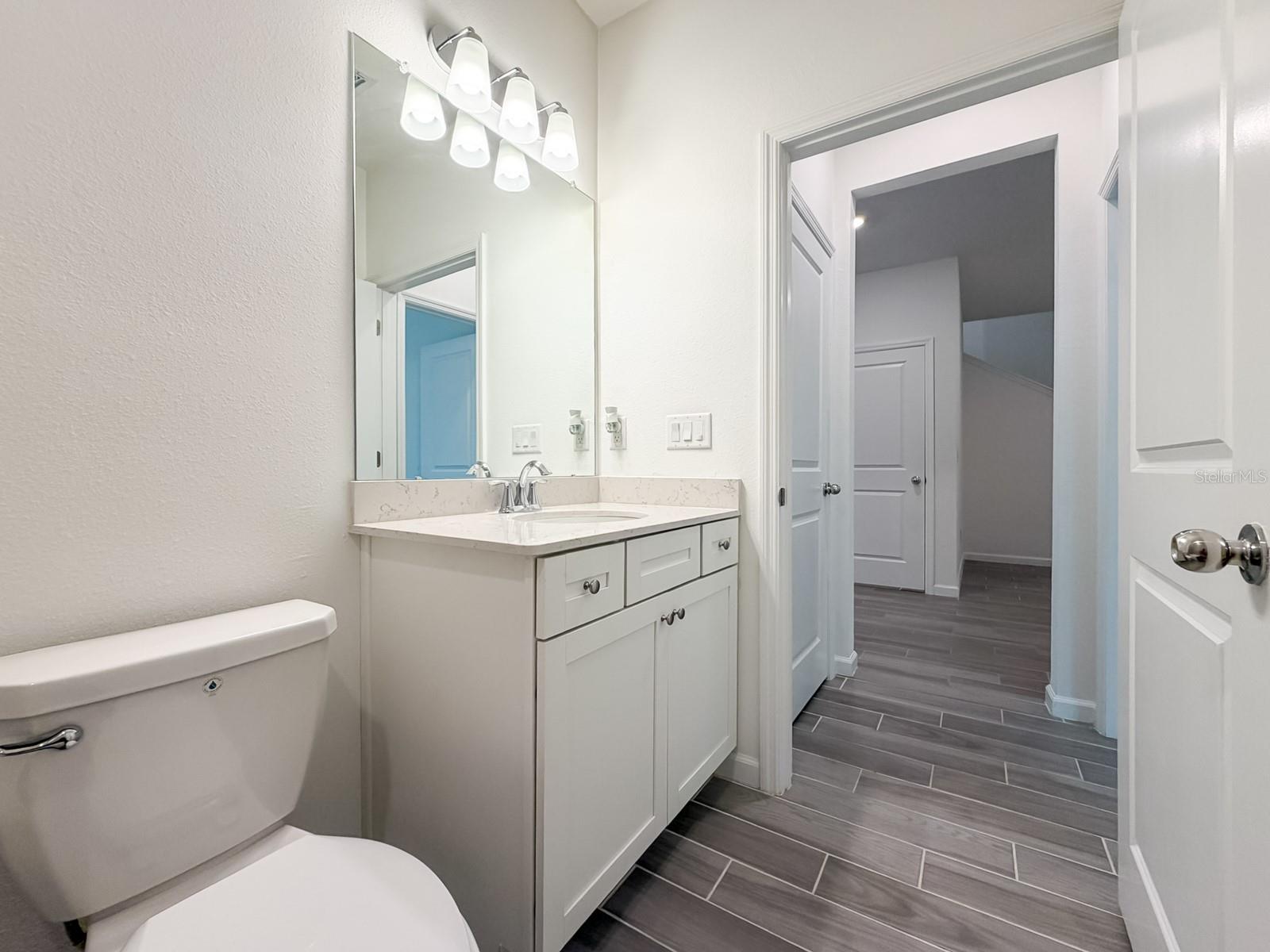 TARA LANE PB 37 PG 93 - Residential