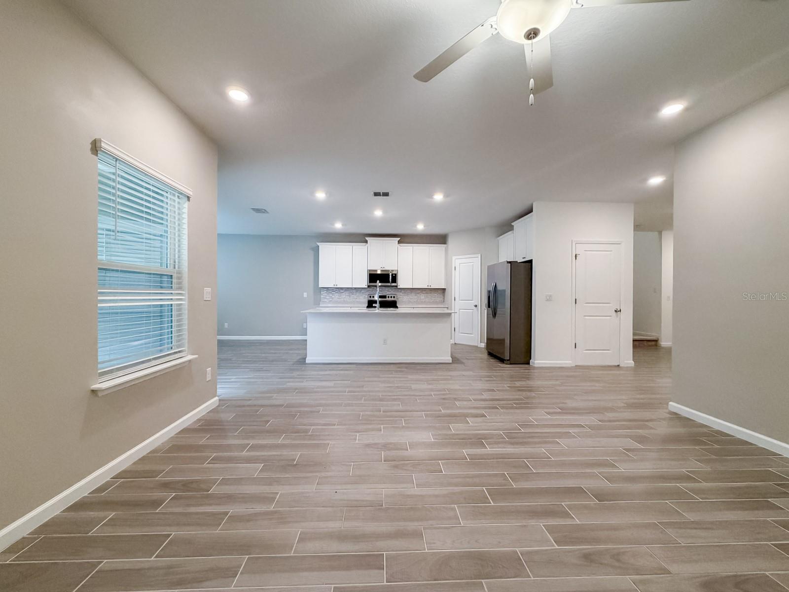 TARA LANE PB 37 PG 93 - Residential