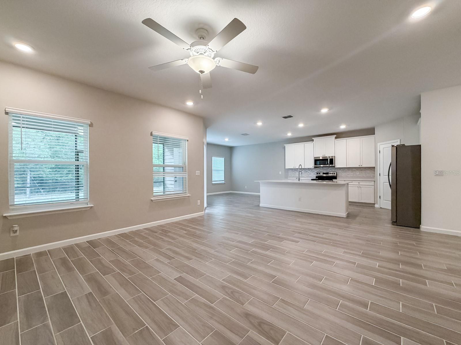 TARA LANE PB 37 PG 93 - Residential