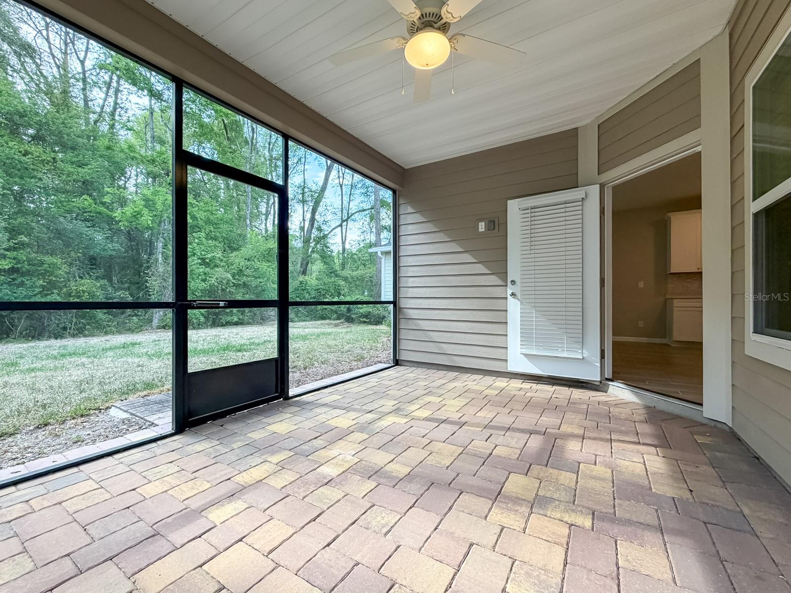 TARA LANE PB 37 PG 93 - Residential