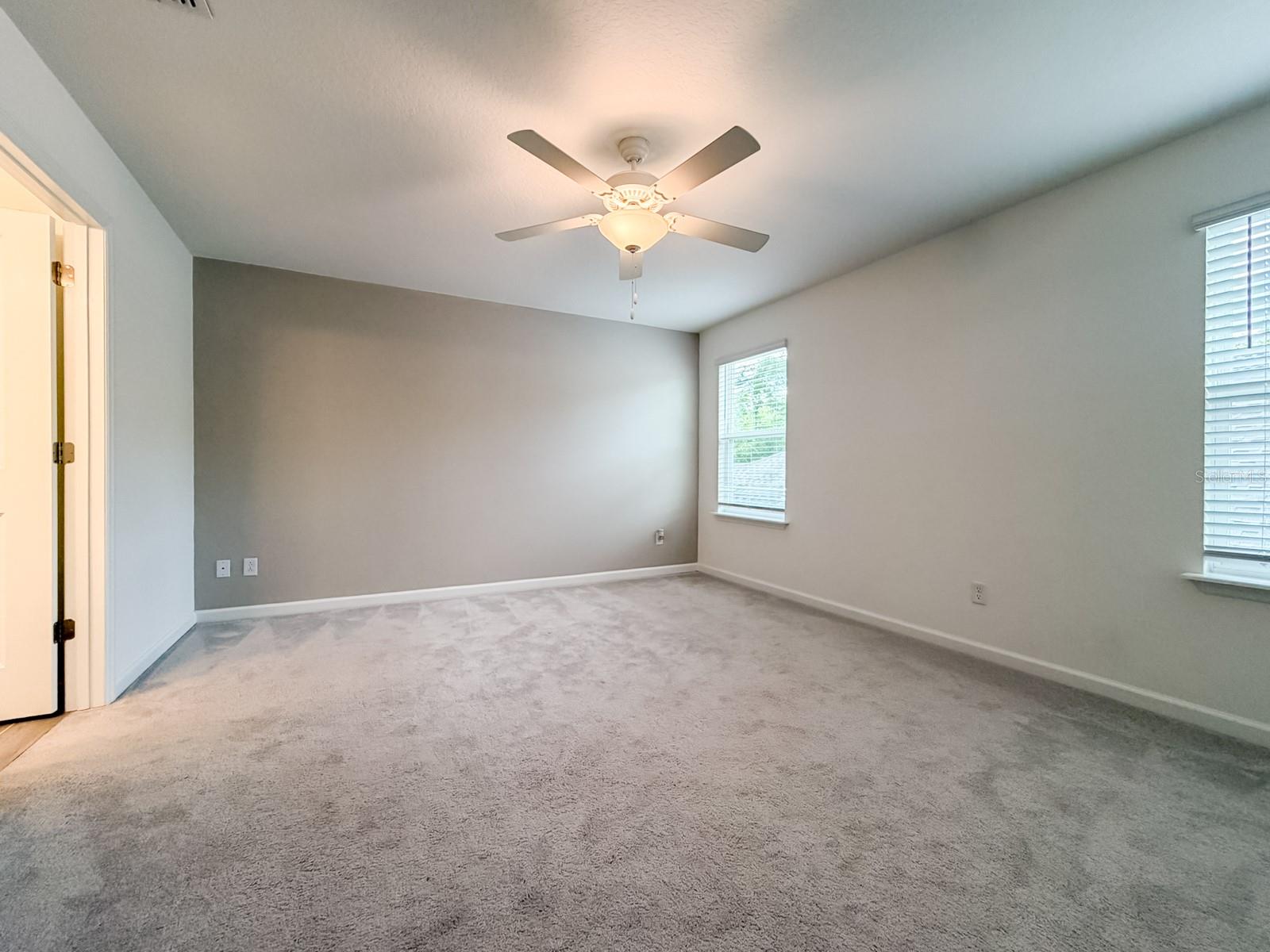 TARA LANE PB 37 PG 93 - Residential