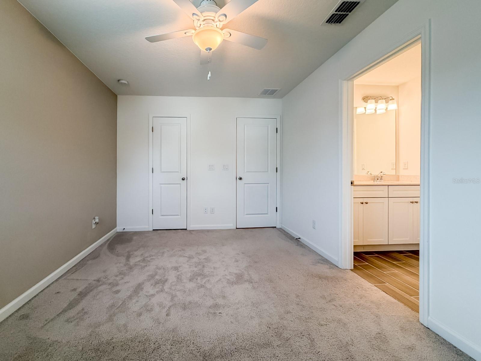 TARA LANE PB 37 PG 93 - Residential