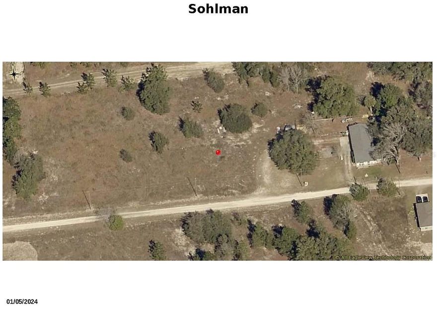 Country Lot in up and coming area of Rainbow Park. Short distance to Rainbow River, Rainbow Springs State Park, World Equestrian Center. Choice of shopping in Dunnellon or Ocala. Build to suit or hold as a future investment.