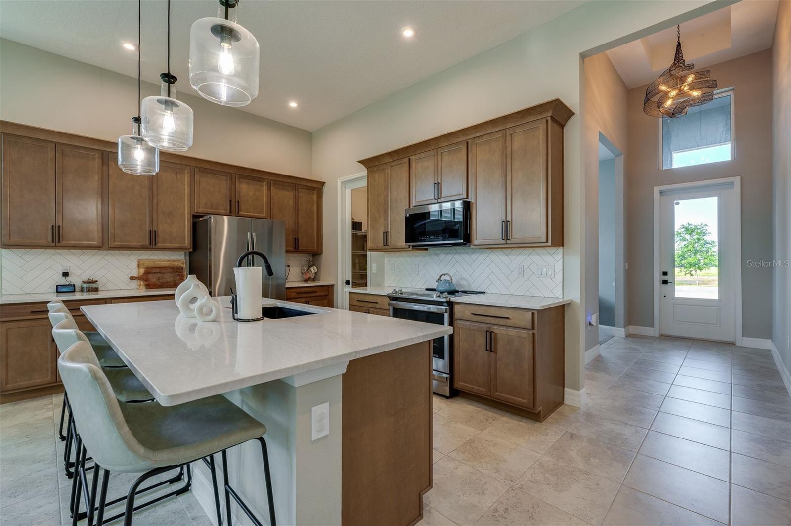 RESREVE/VICTORIA PH 2 - Residential Lease