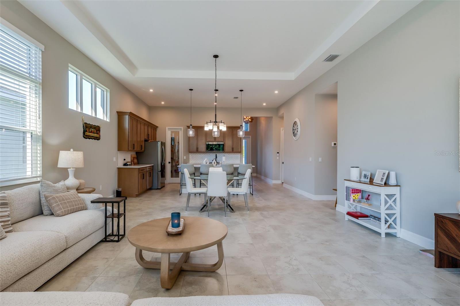 RESREVE/VICTORIA PH 2 - Residential Lease