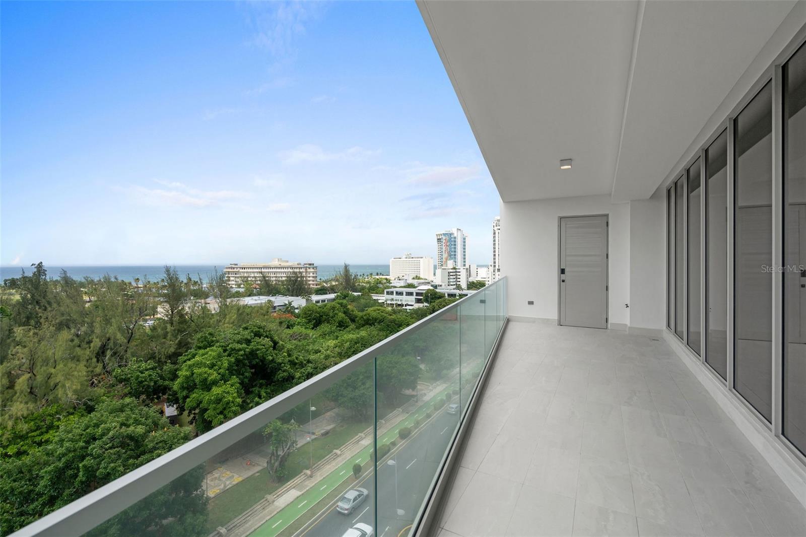 LE PARC CONDOMINIUM - Residential