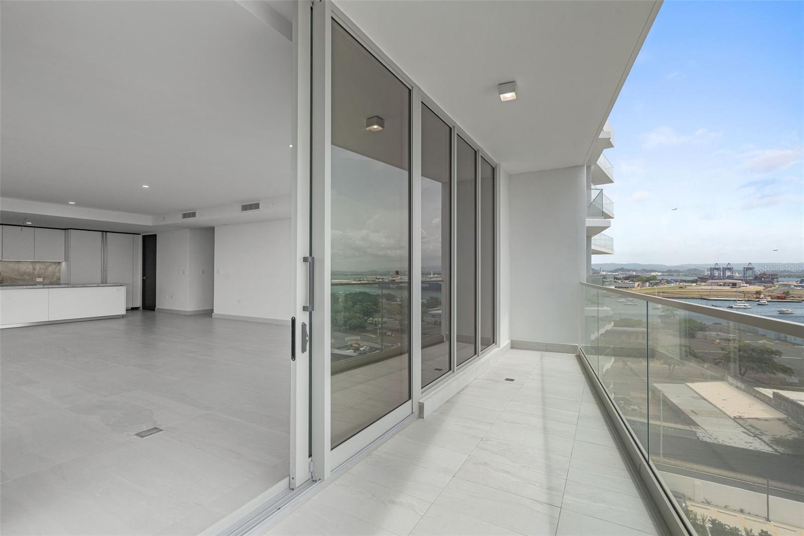 LE PARC CONDOMINIUM - Residential