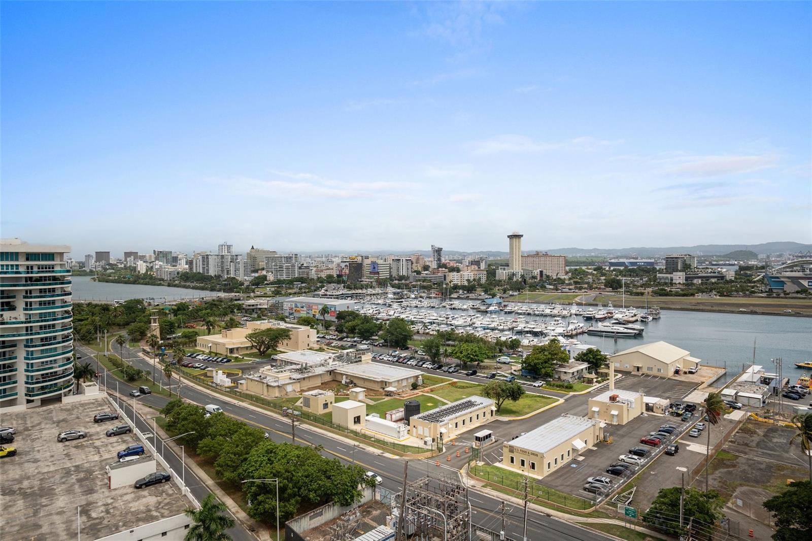 LE PARC CONDOMINIUM - Residential