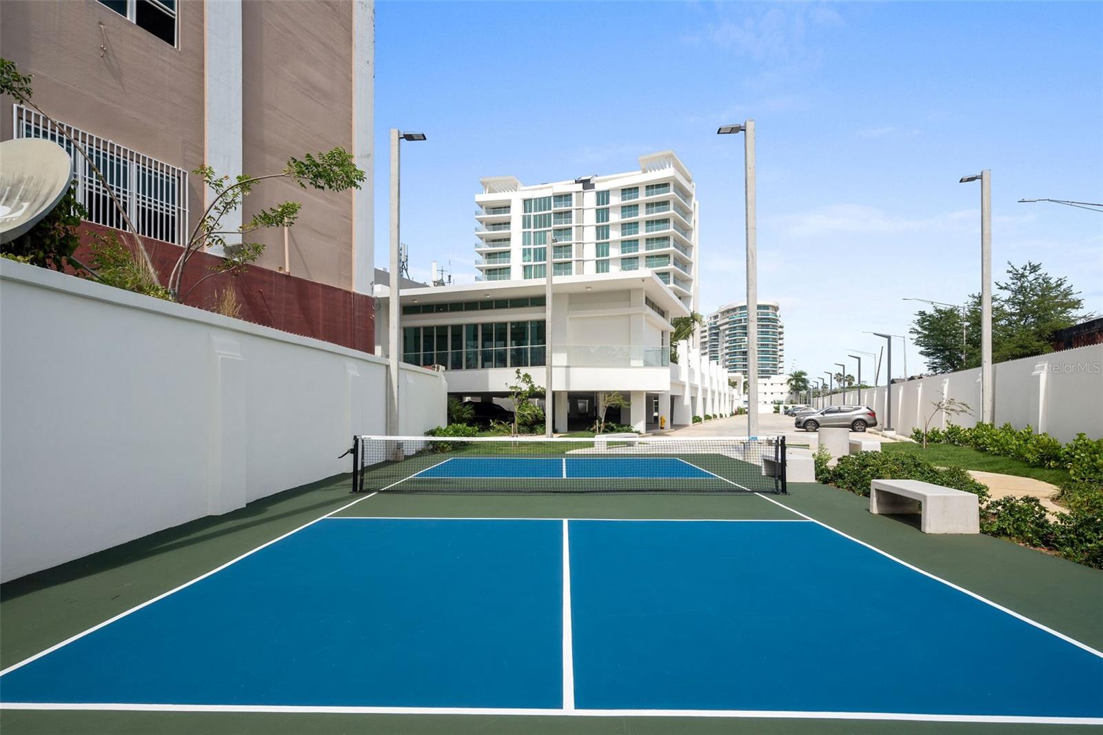 LE PARC CONDOMINIUM - Residential