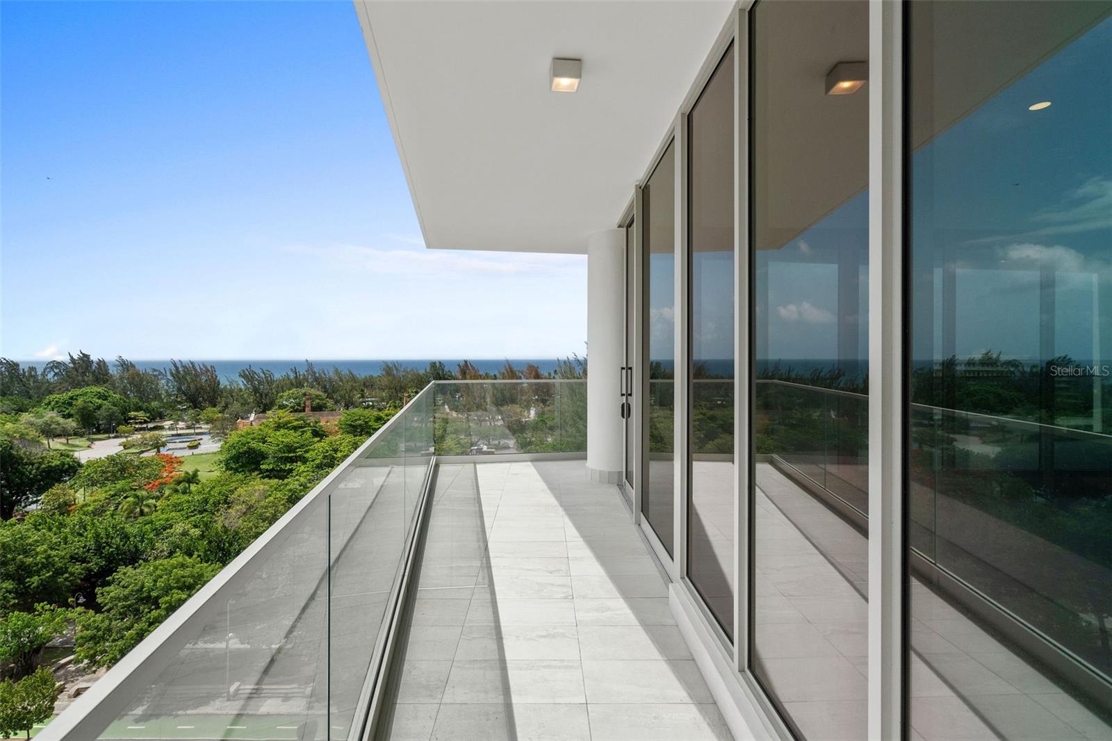 LE PARC CONDOMINIUM - Residential