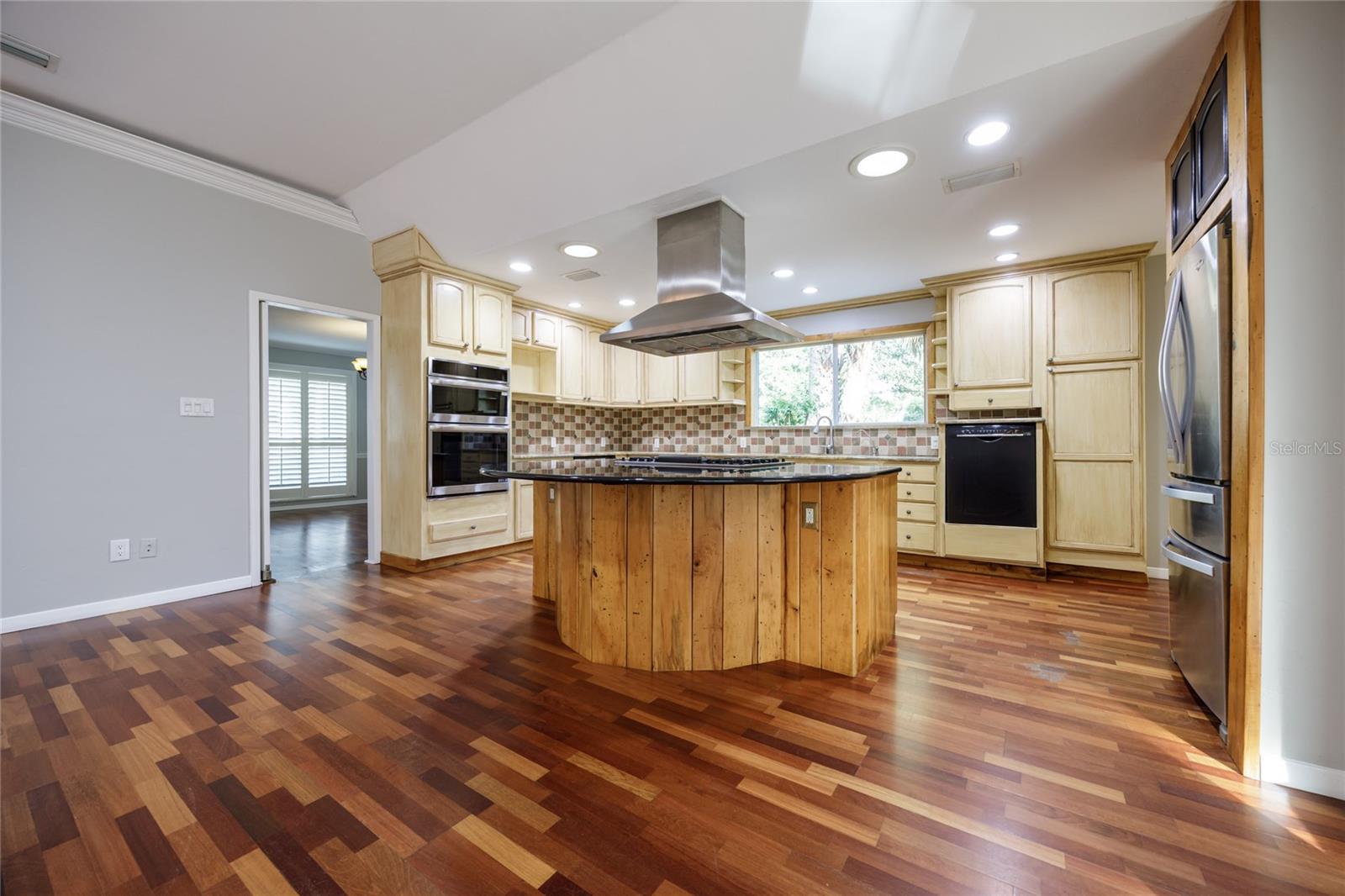 KENWOOD - Residential