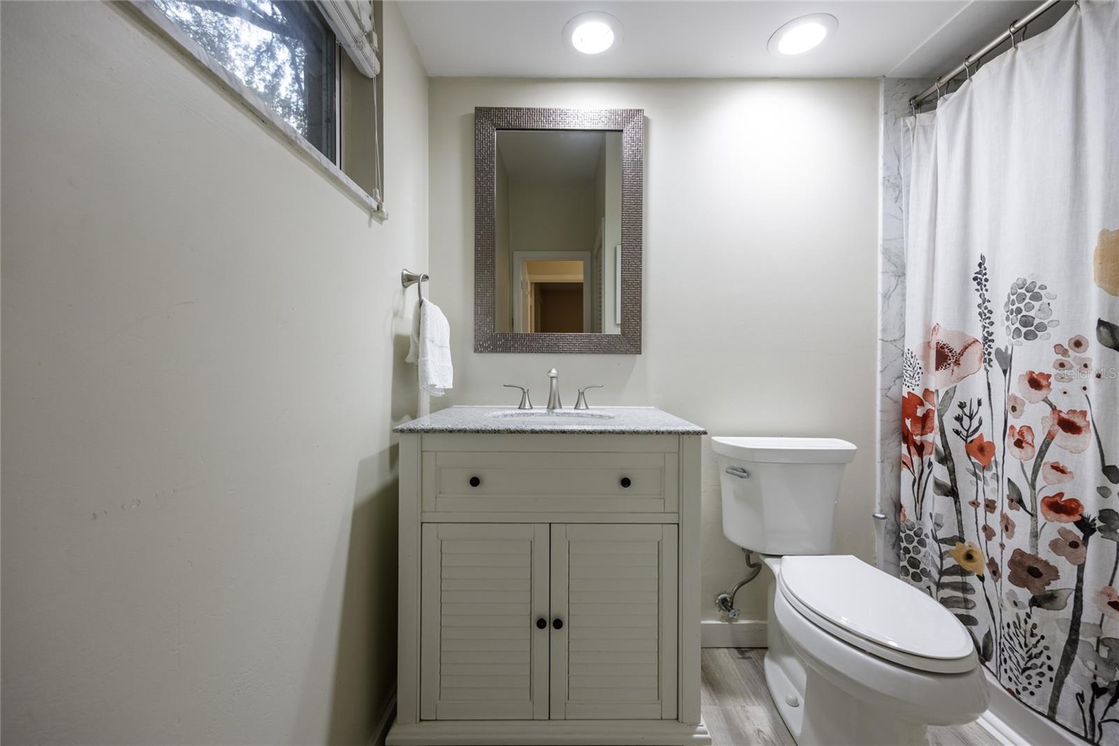 KENWOOD - Residential