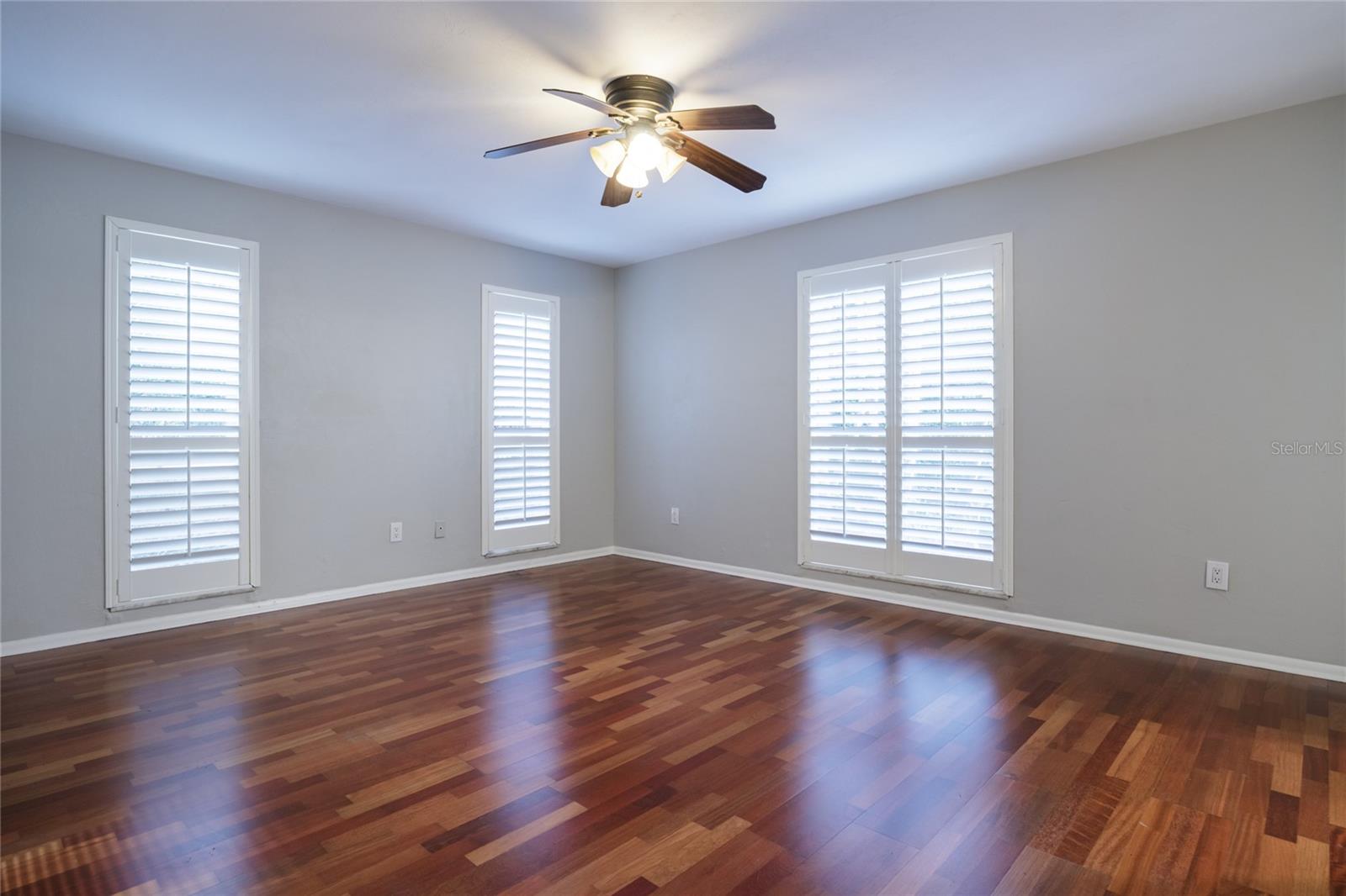 KENWOOD - Residential