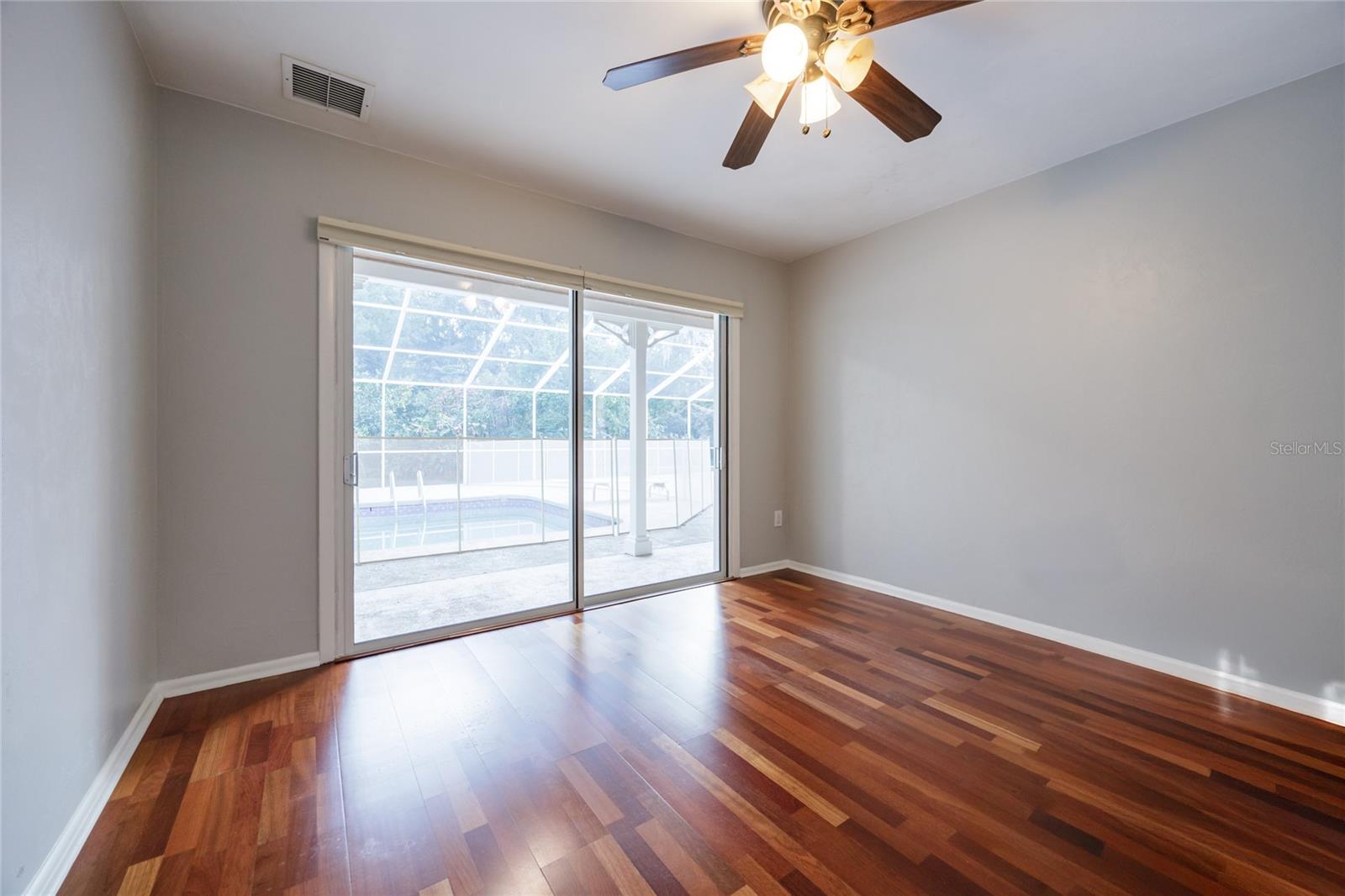 KENWOOD - Residential