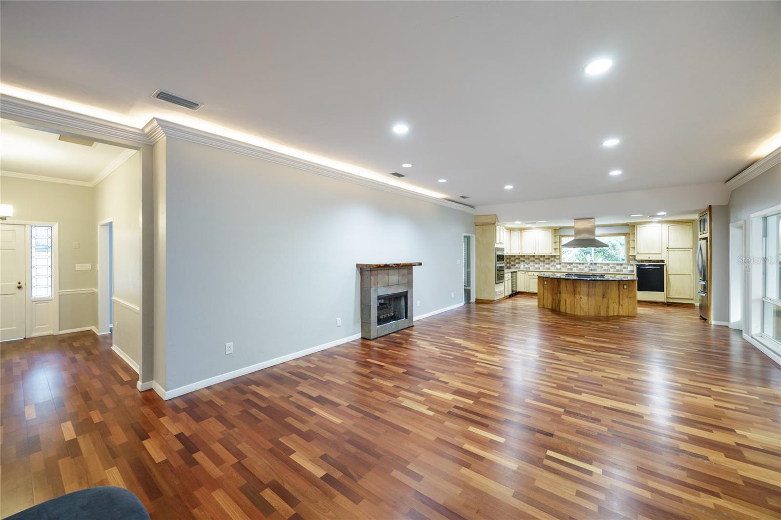 KENWOOD - Residential