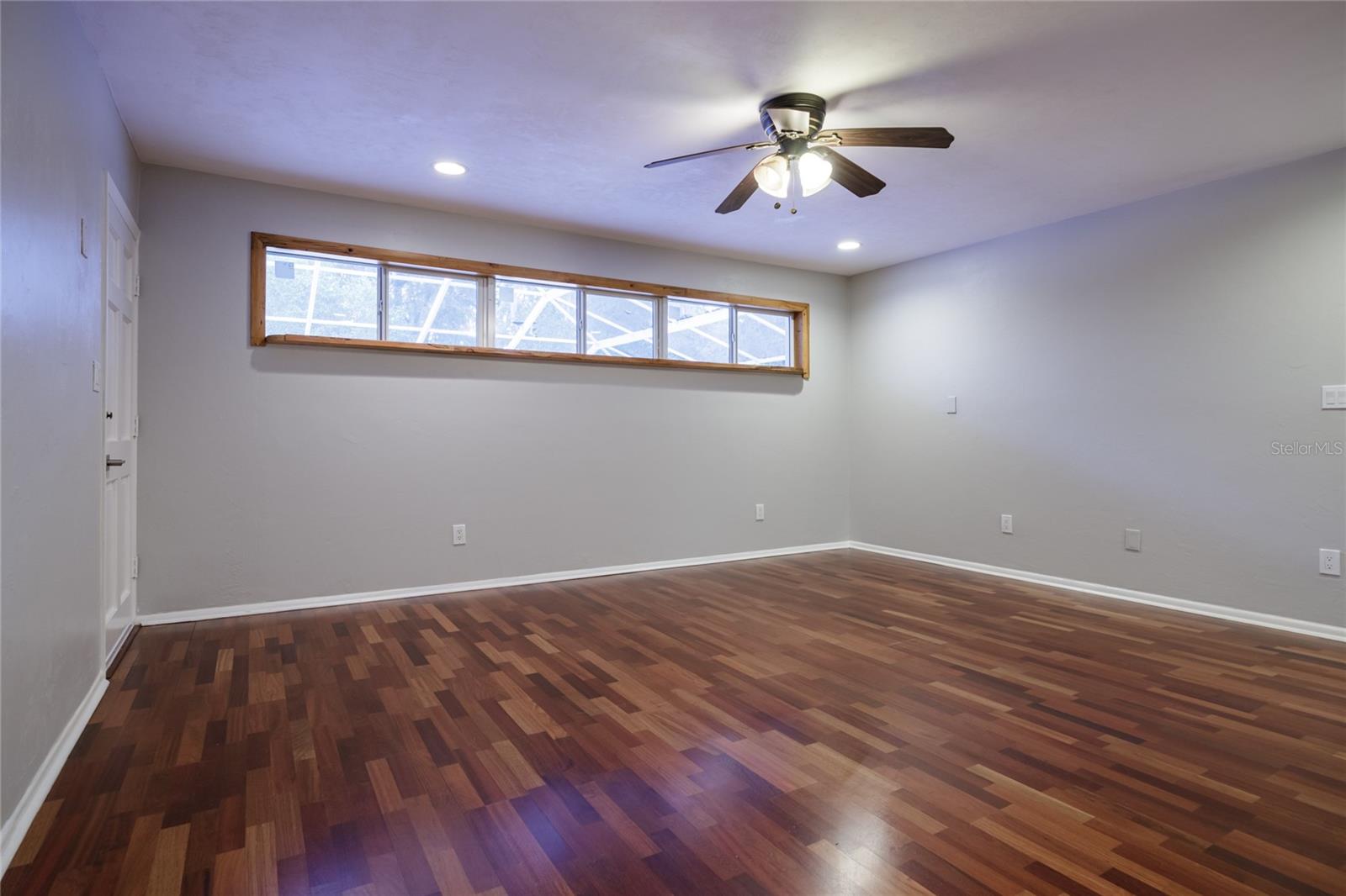 KENWOOD - Residential