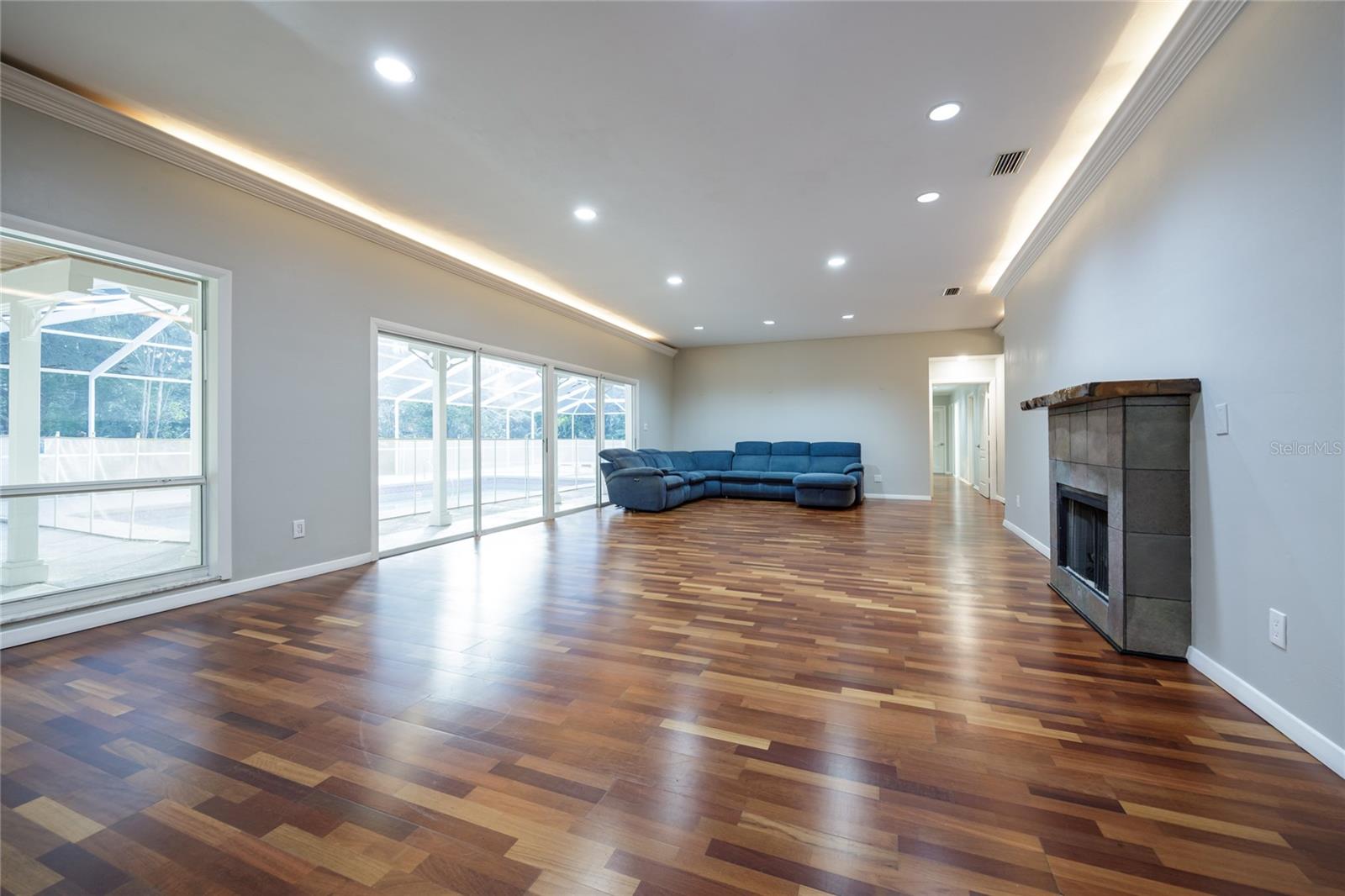 KENWOOD - Residential