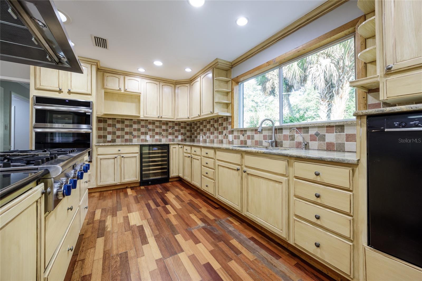 KENWOOD - Residential