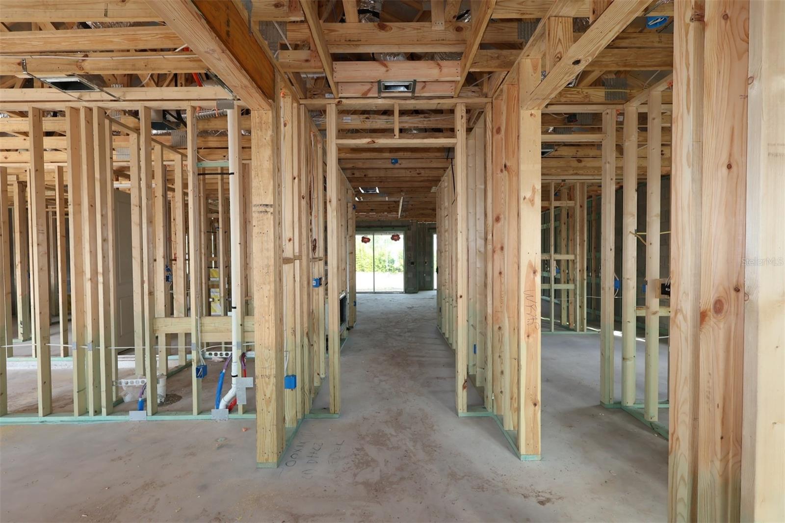 CENTER LAKE ON THE PARK - Residential