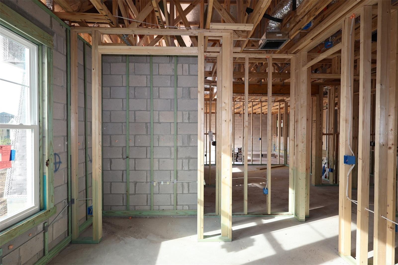 CENTER LAKE ON THE PARK - Residential