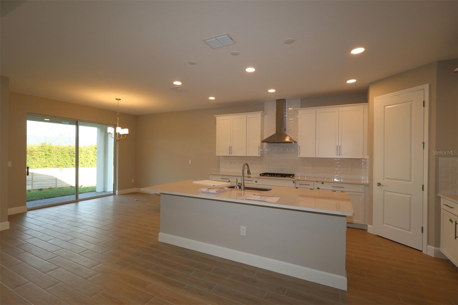 5439 PARK GUELL STREET