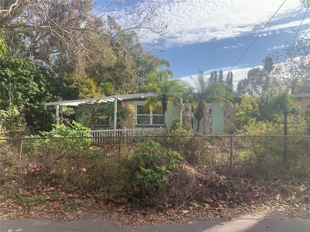 Photo of 5853 39th Street N, St Petersburg, FL 33714 (MLS # TB8497316)