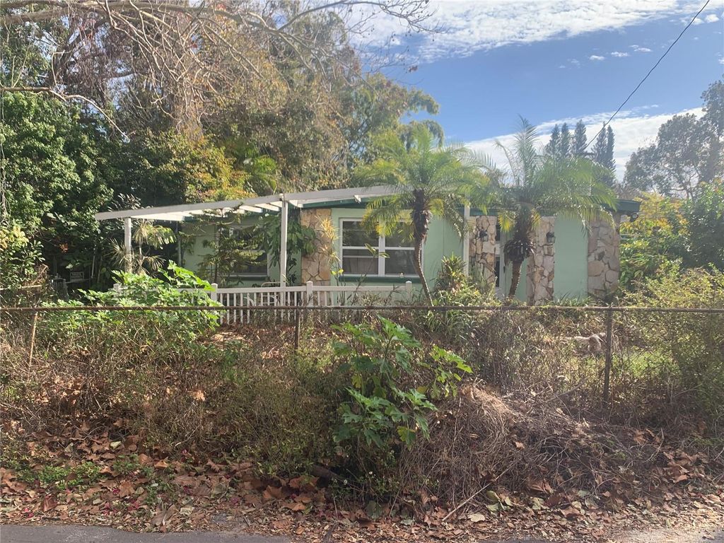 Photo of 5853 39th Street N, St Petersburg, FL 33714 (MLS # TB8497316)