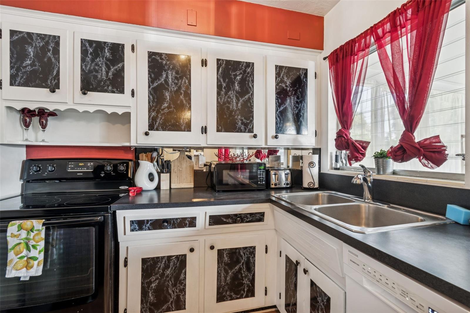 LUCYMAR 5TH ADD - Residential