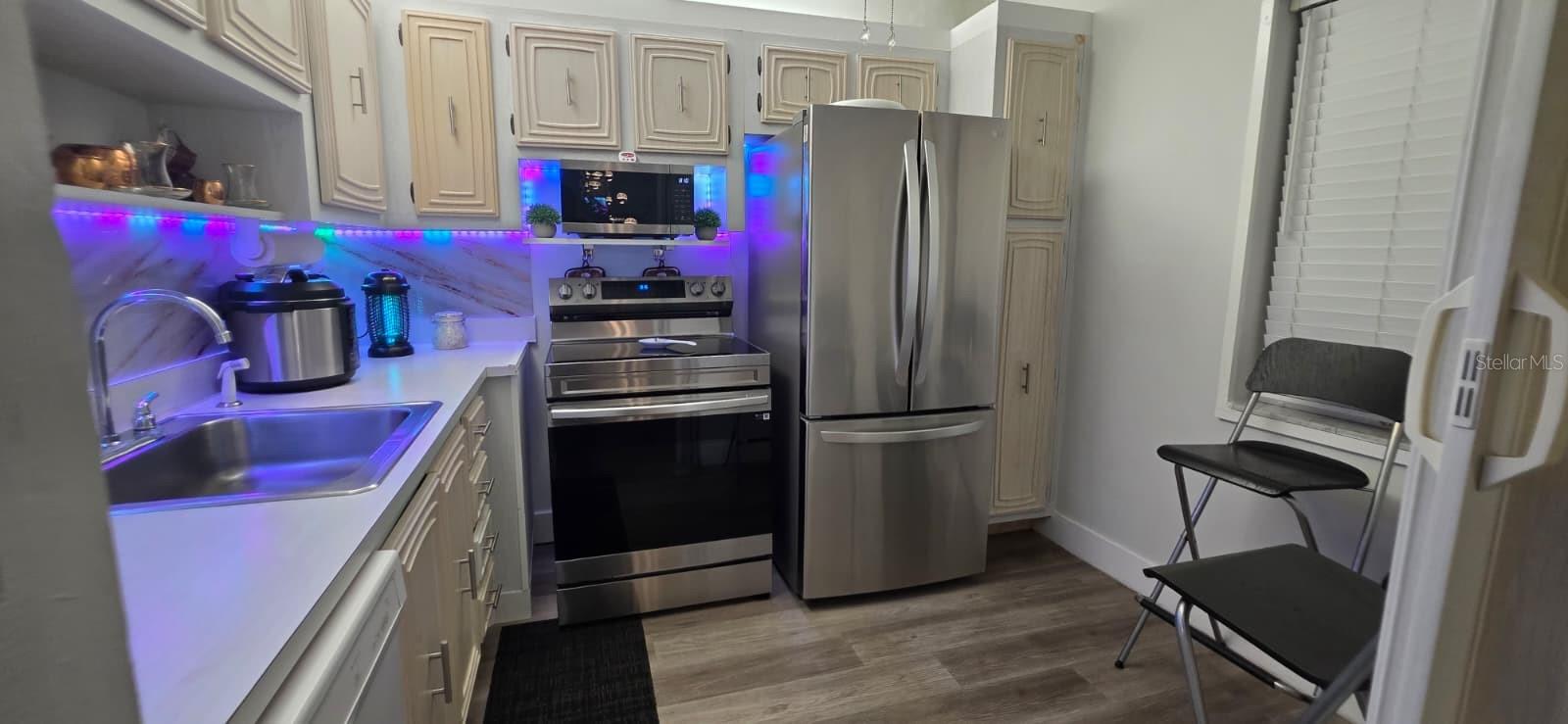 2831 SOMERSET DRIVE 217